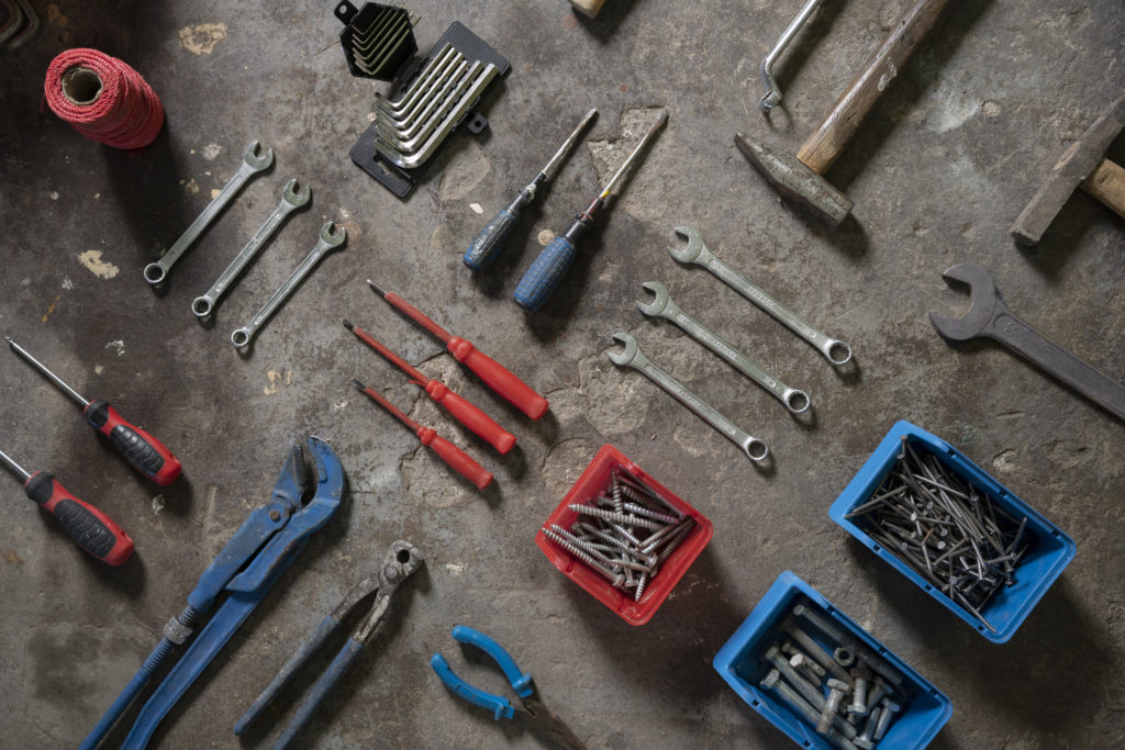 Kit de ferramentas - Pregos e parafusos